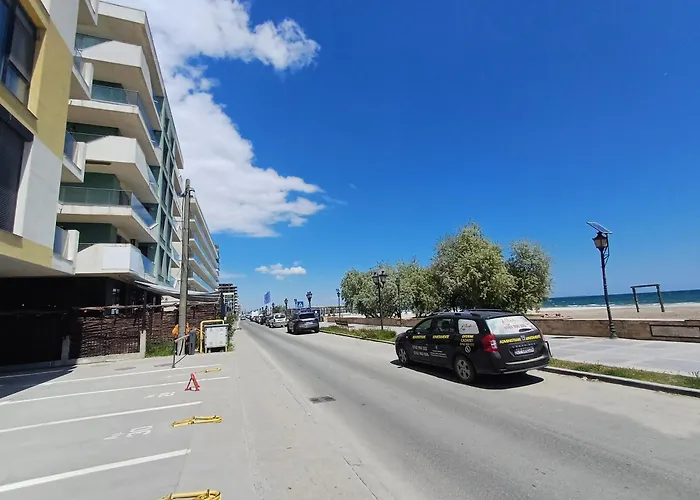 Almi * Нэводари