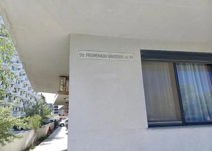 Almi * Нэводари