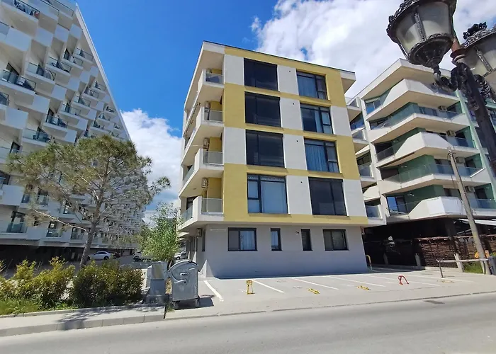 Апартаменты Almi